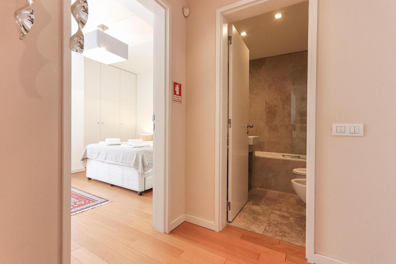 Downtown Chiado By Homing Apartment Lisbon Luaran gambar