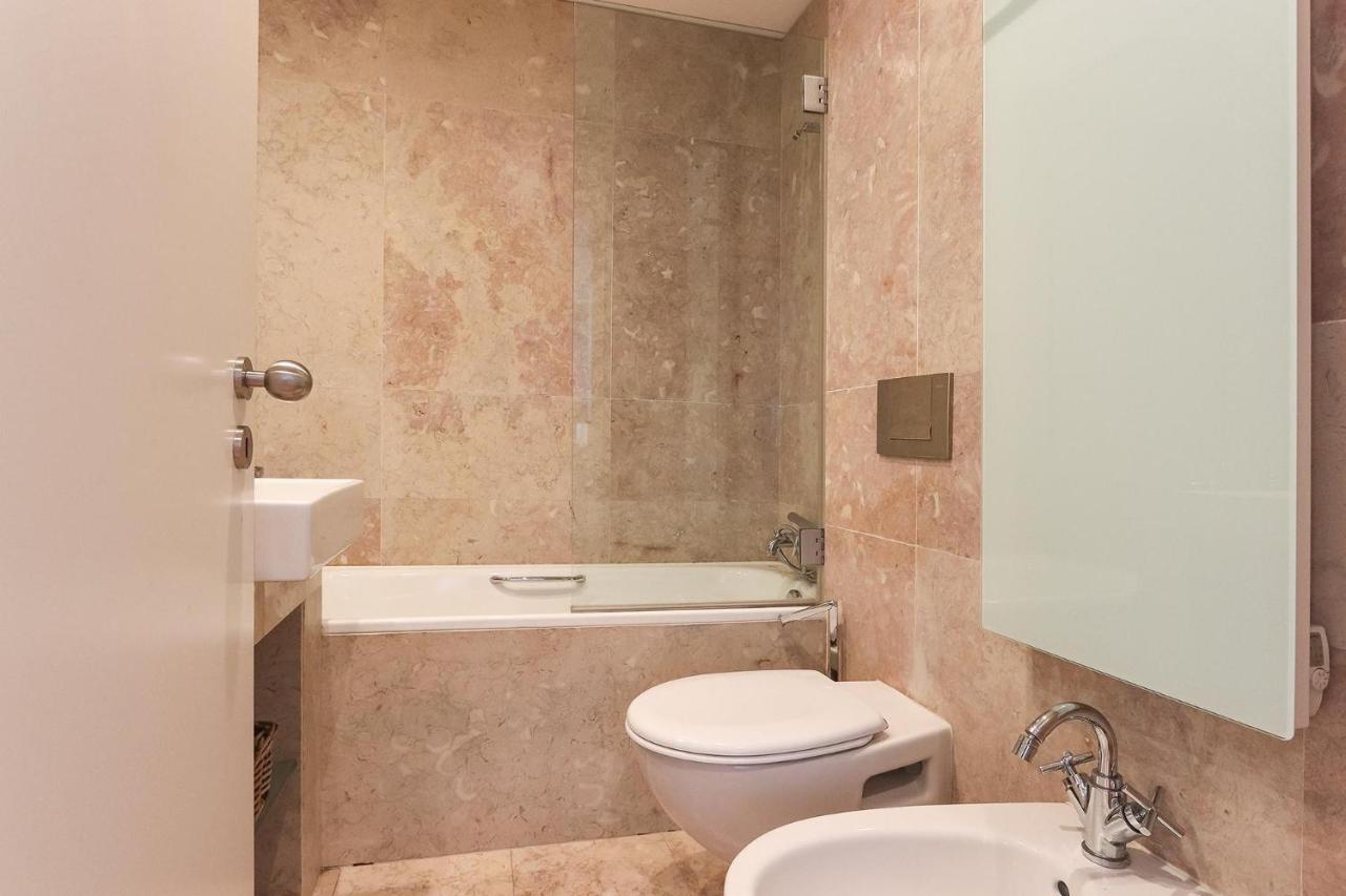 Downtown Chiado By Homing Apartment Lisbon Luaran gambar