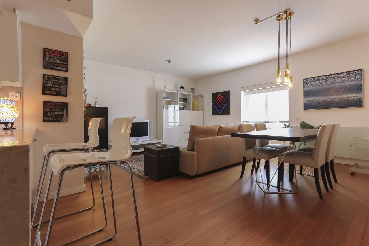 Downtown Chiado By Homing Apartment Lisbon Luaran gambar