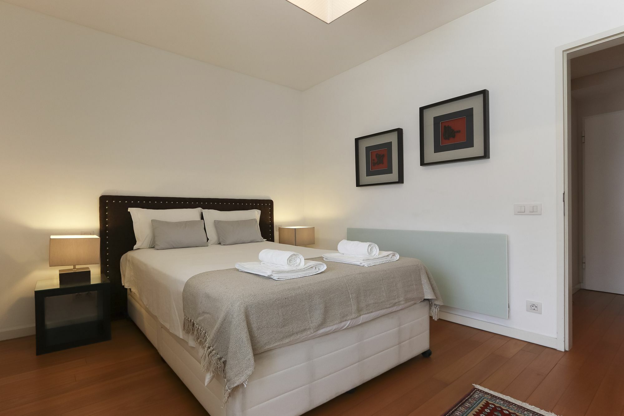 Downtown Chiado By Homing Apartment Lisbon Luaran gambar